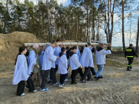 Fotorelacja z dzisiejszej Drogi Krzyżowej.