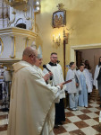 Koronacja-fotorelacja z tej ważnej i niezwykłej dla naszej parafii uroczystości.