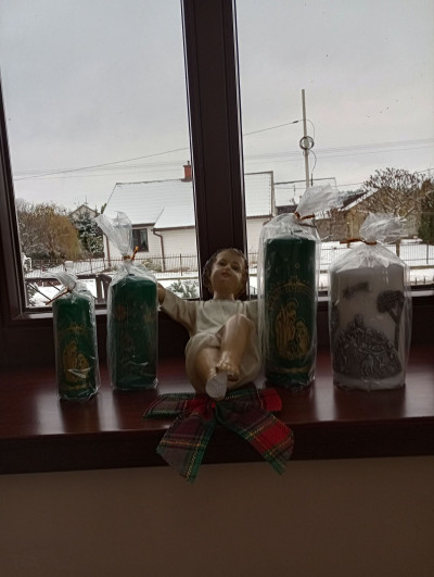 Świece na stół wigilijny.
