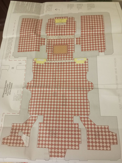 Projekt układu posadzki w kościele.