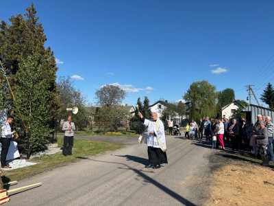 Poświęcenie pól w Sarnowie pod Dzielnicami.