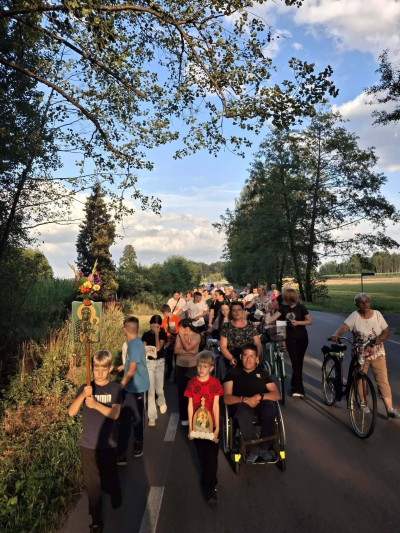 Piesza pielgrzymka, która przyszła na duchowe pielgrzymowanie!